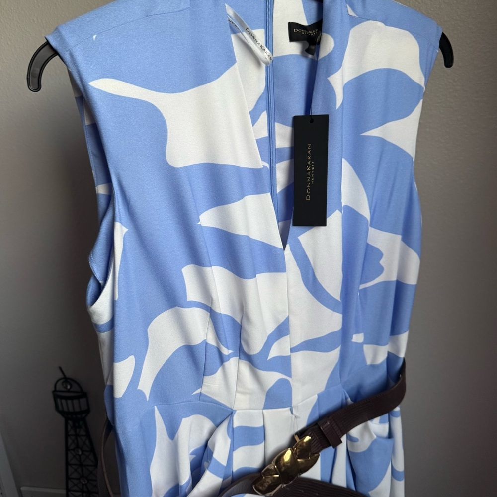NWT Donna Karan New York FLORAL SLEEVELESS V-NECK SHEATH DRESS Sz 16W - Picture 11 of 11